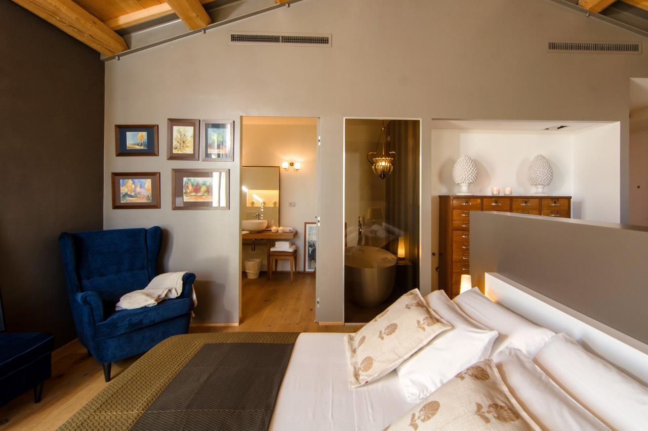 Casavostra - Ambience Suites Ostra Vetere Eksteriør billede